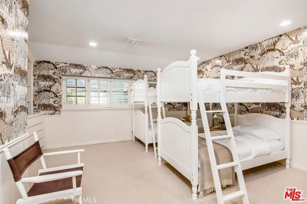 Photo of 5255 ROUND MEADOW Road