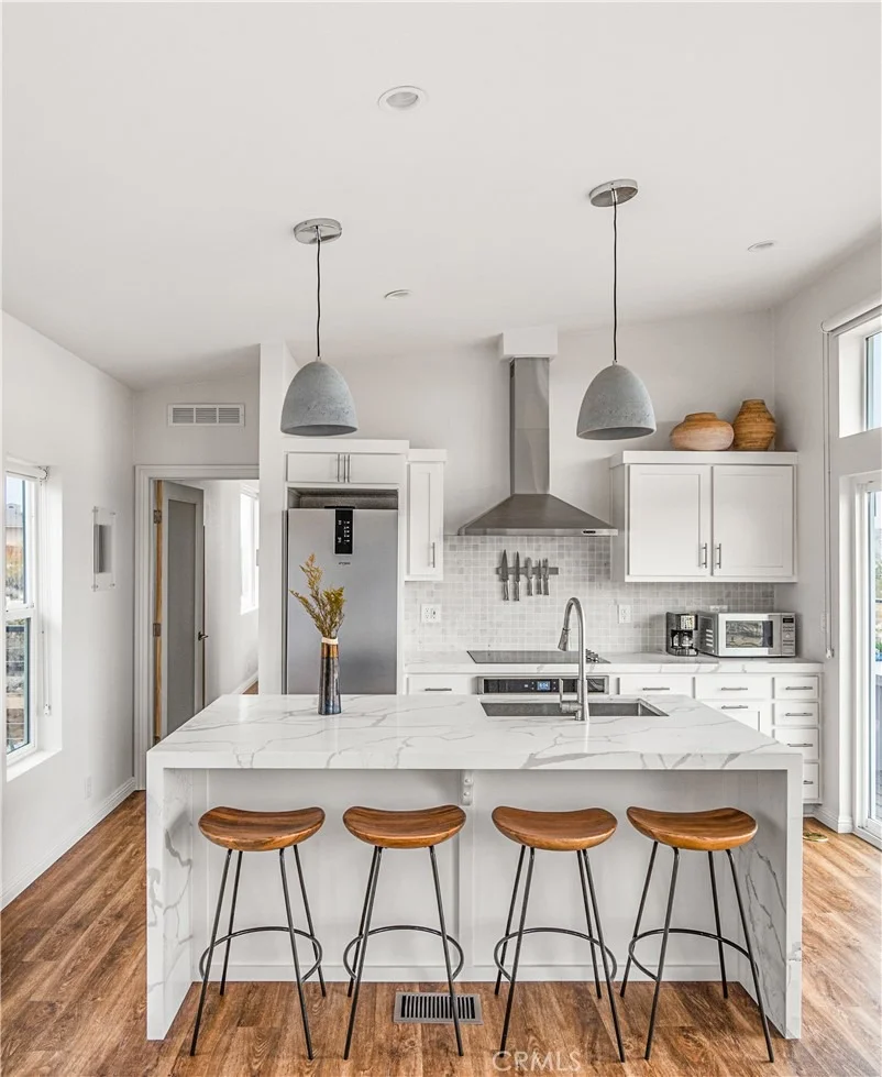 Photo of 6976 Juniper Road