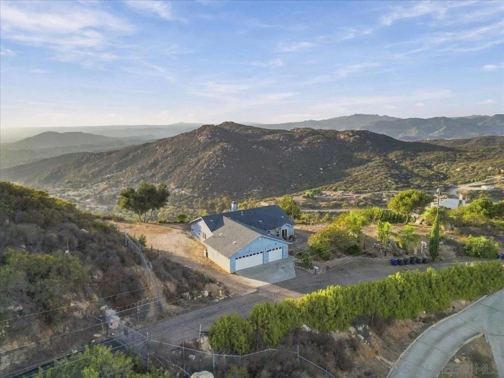 Photo of 800 Alta Lane