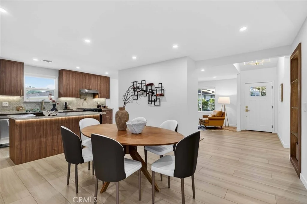 Photo of 6433 Creemore Lane