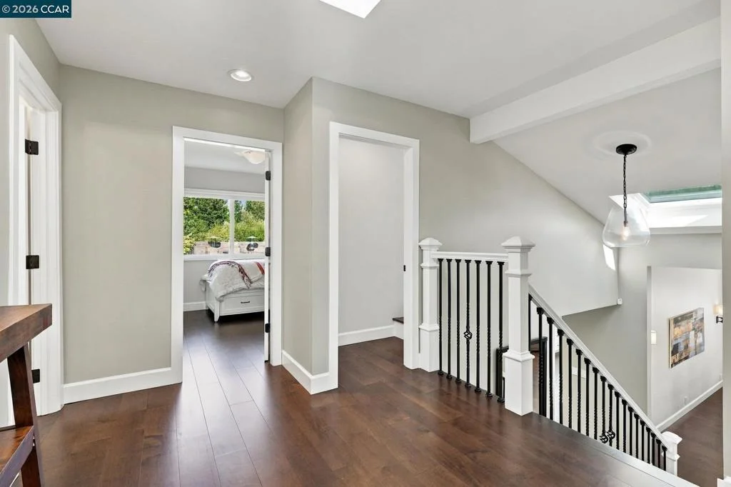 Photo of 180 High Eagle Rd