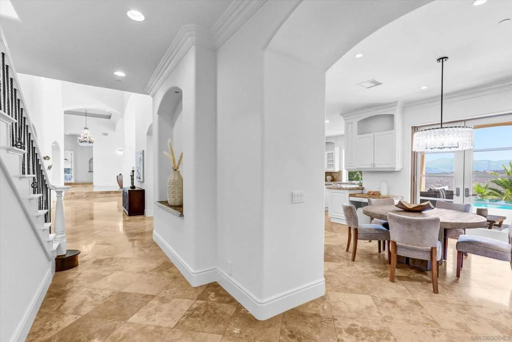 Photo of 6102 Avenida Alteras