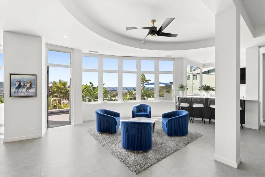 Photo of 121 Via De La Valle