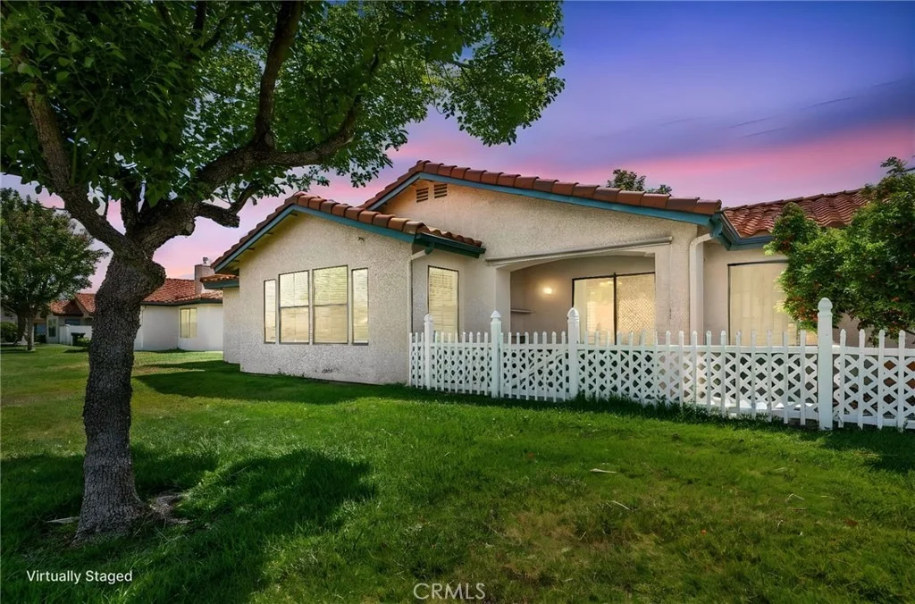 Photo of 1041 Mountain View