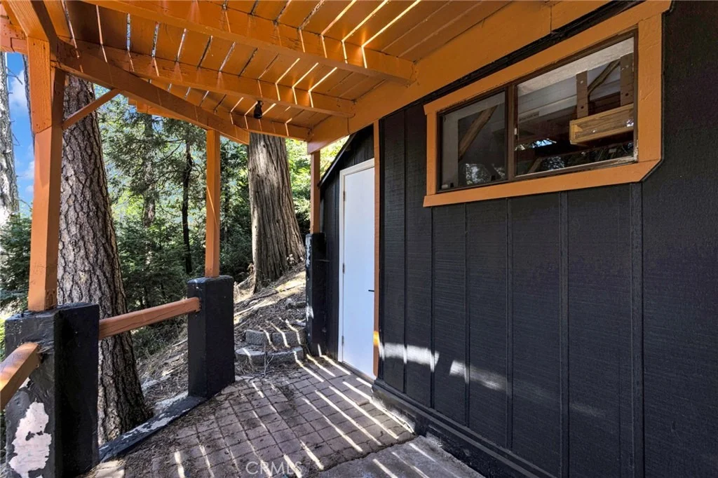 Photo of 739 Lake Drive