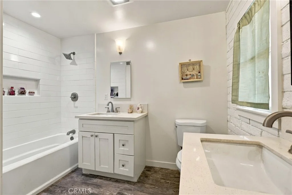 Photo of 3255 Ditch