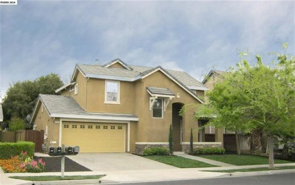 Photo of 564 YOUNG DR