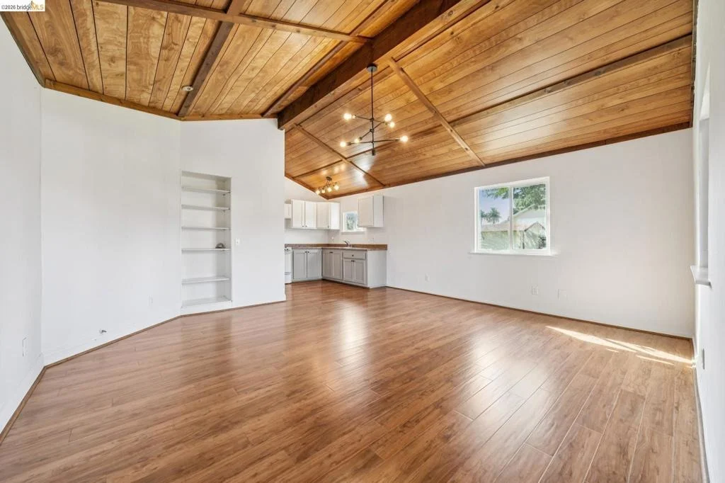 Photo of 201 Warwick Ave
