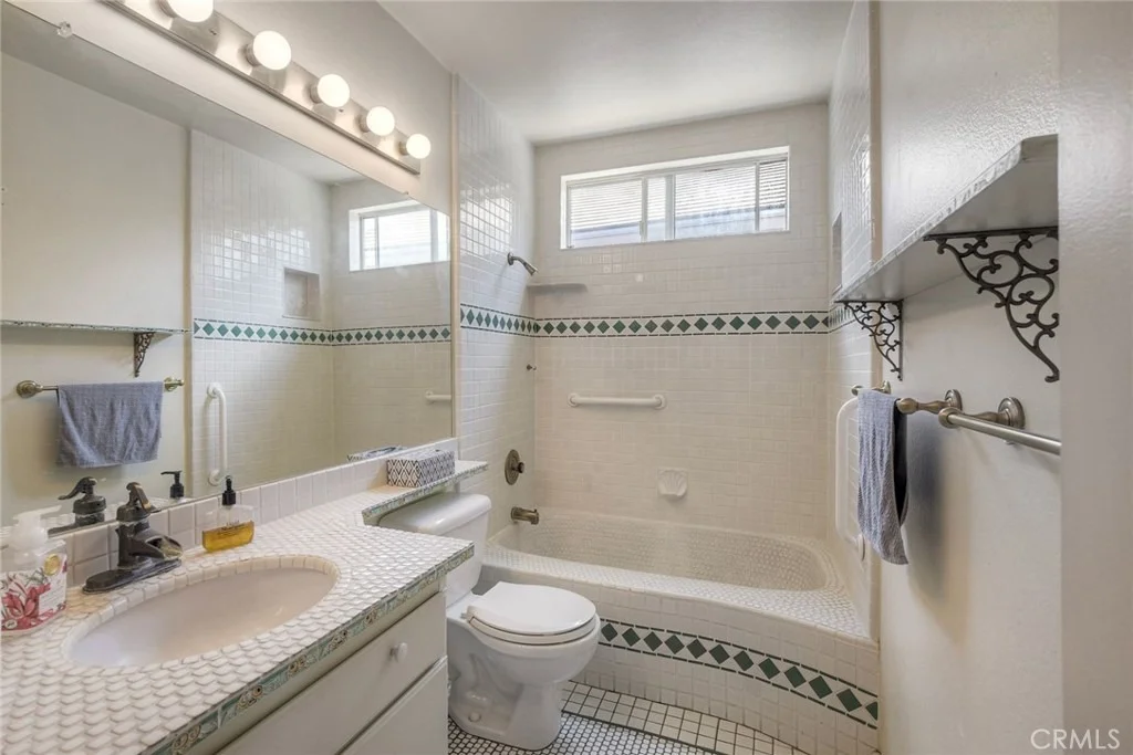 Photo of 7905 Calle Posada