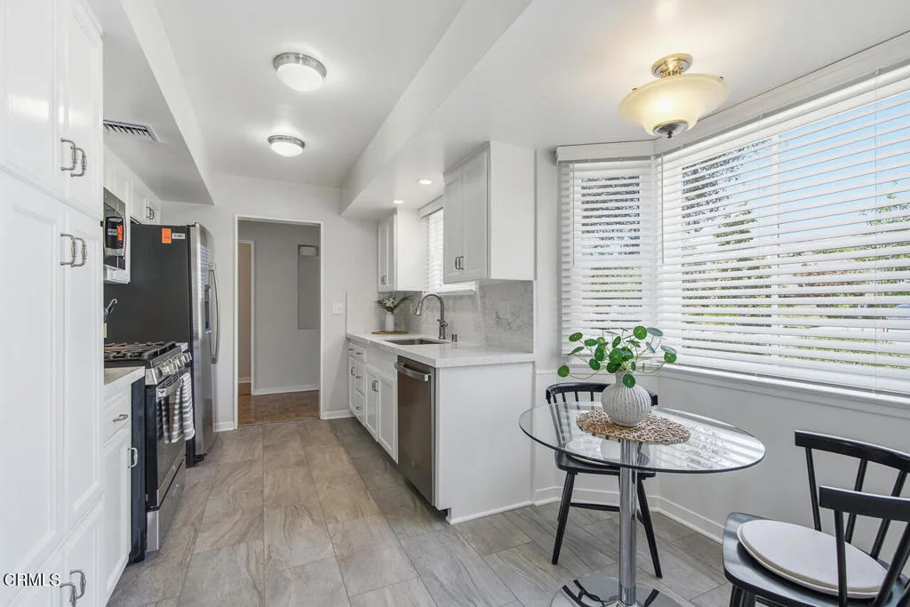 Photo of 1010 Roxbury Drive
