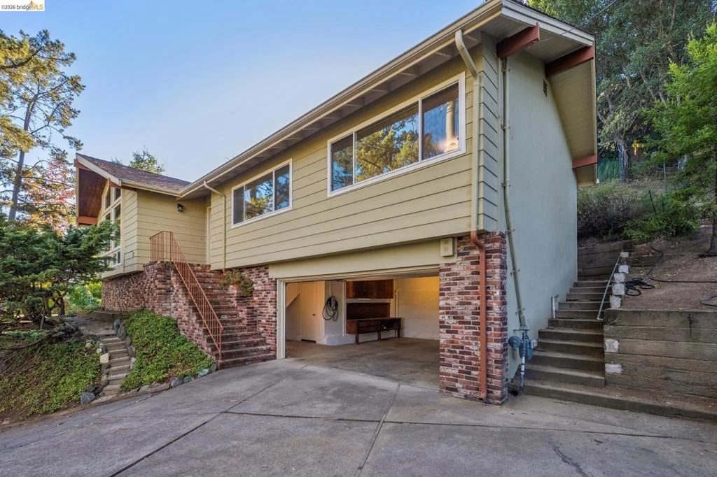 Photo of 7094 Pinehaven Rd