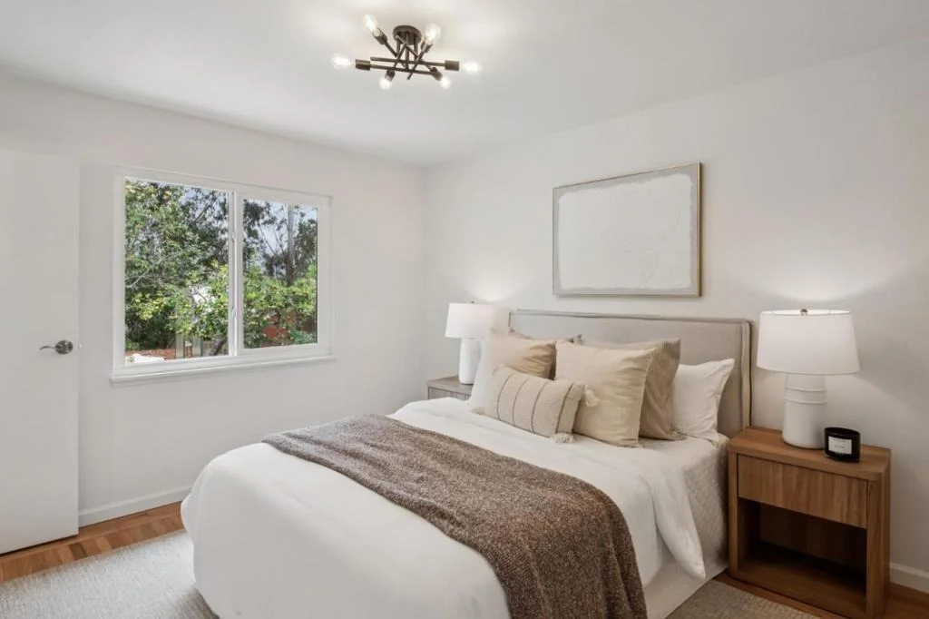 Photo of 1184 Crespi Drive