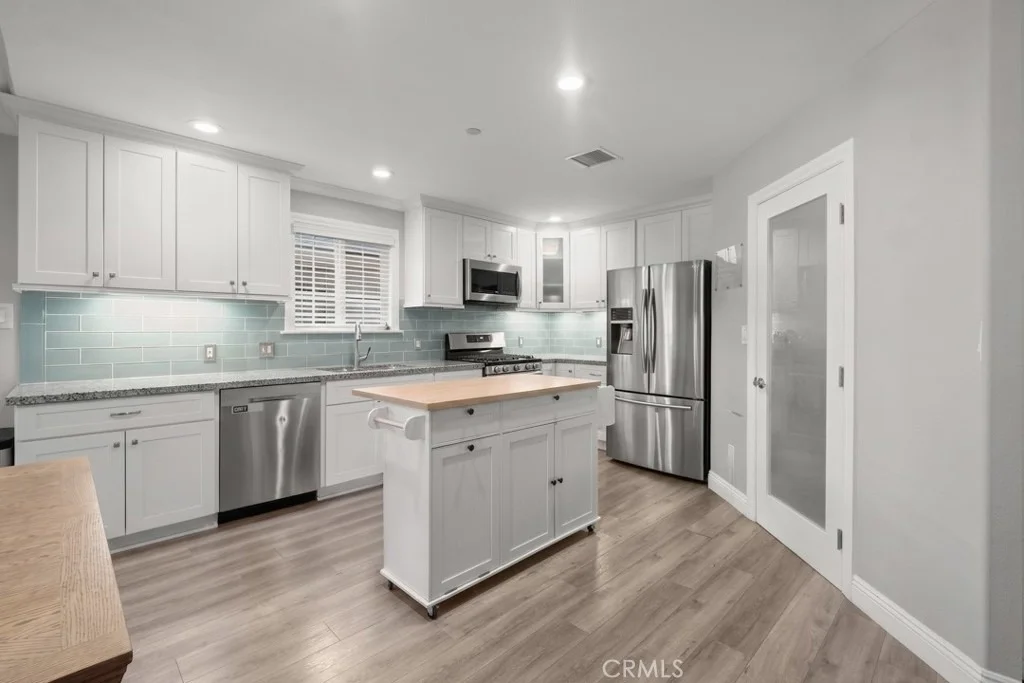 Photo of 885 Masterson Drive