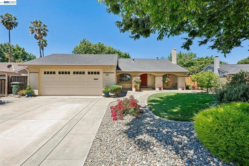 Photo of 532 Curlew Road