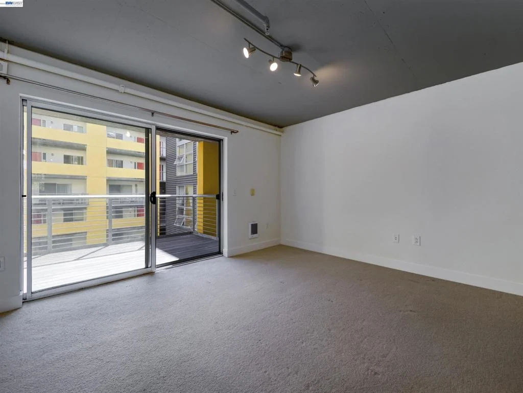 Photo of Unit 507 at 311 Oak St