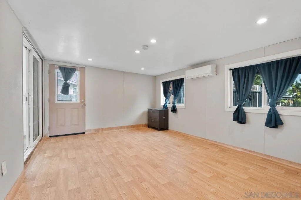 Photo of 8632 Atlas View