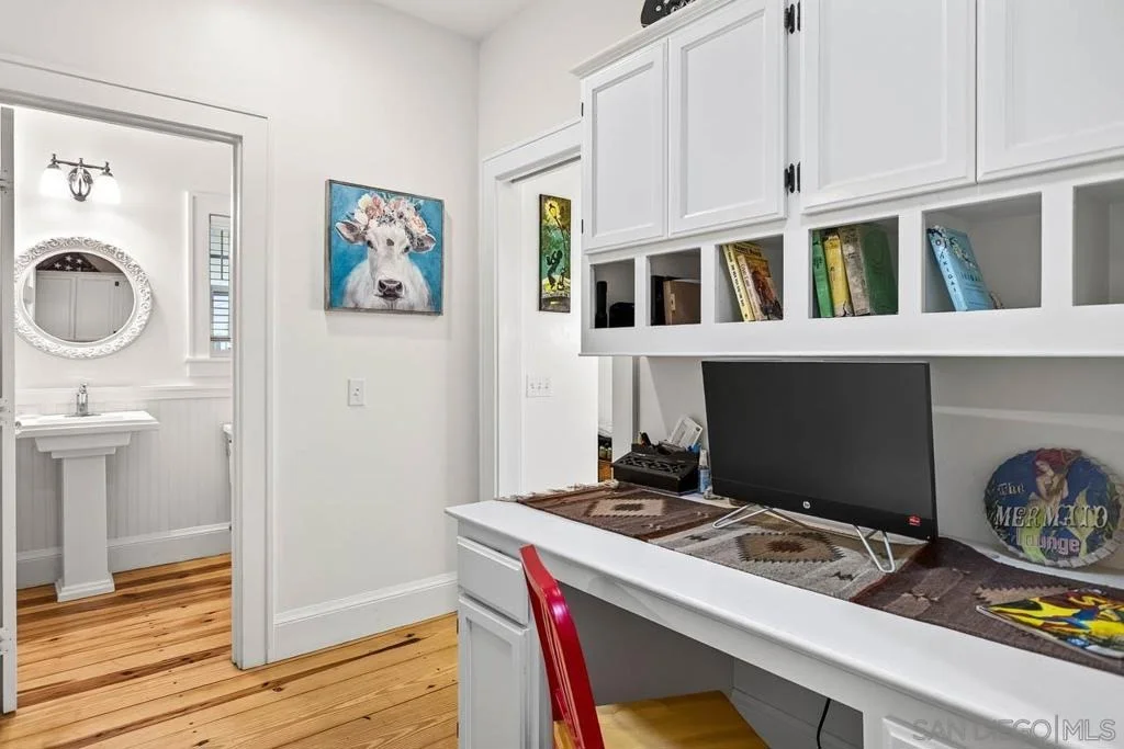 Photo of 4823 Belvedere