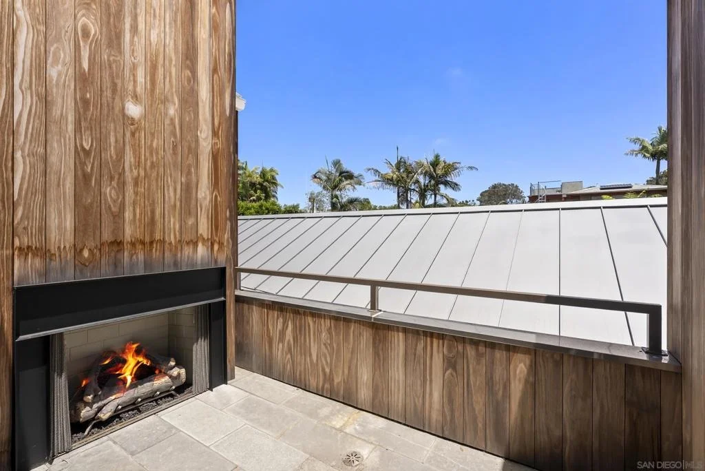 Photo of 520 N Cedros Ave
