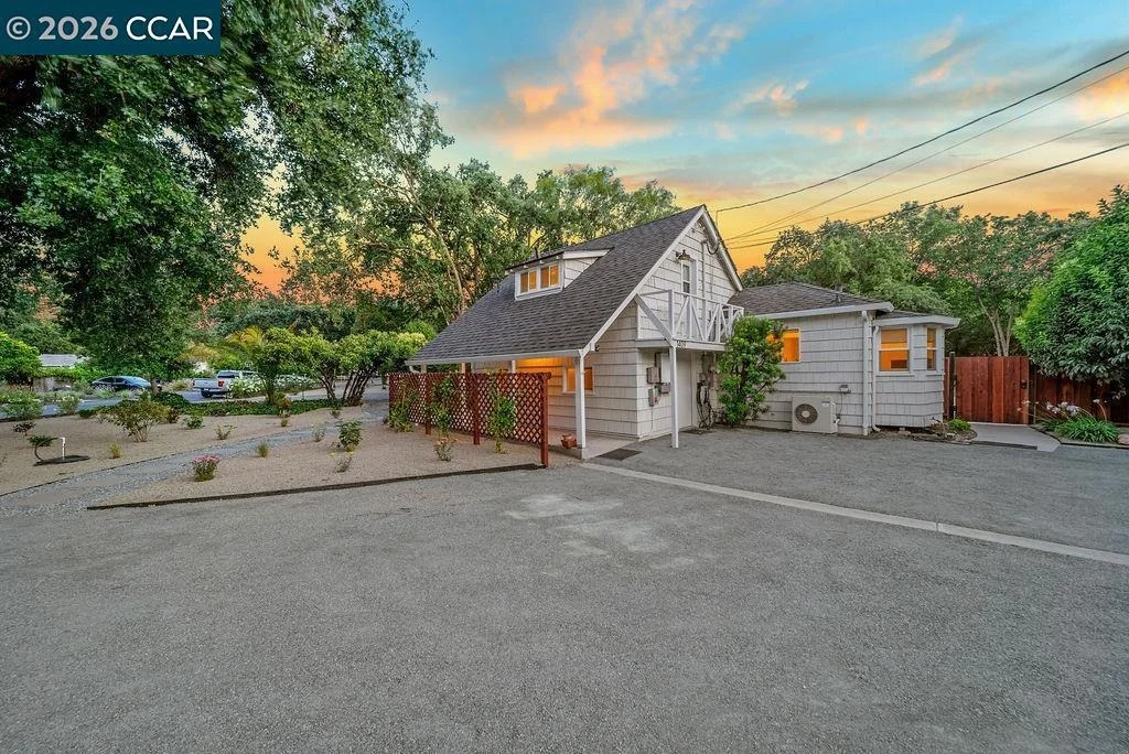Photo of 1409 Walden Rd