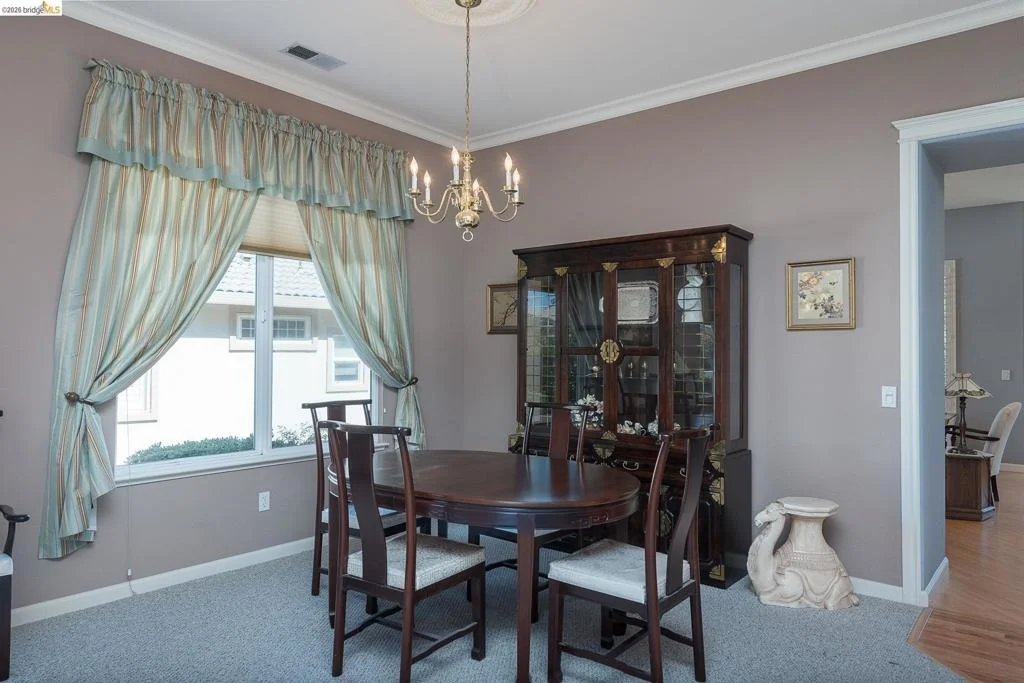 Photo of 478 Coronation Dr