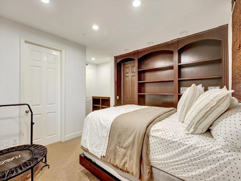 Photo of 17839 La Amapola