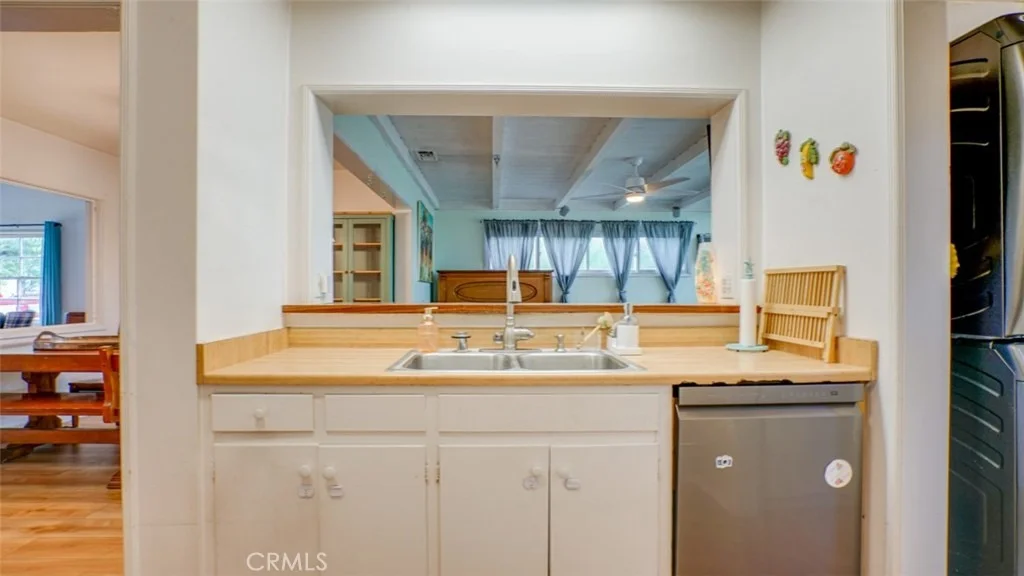 Photo of 330 S Griffith Park Drive