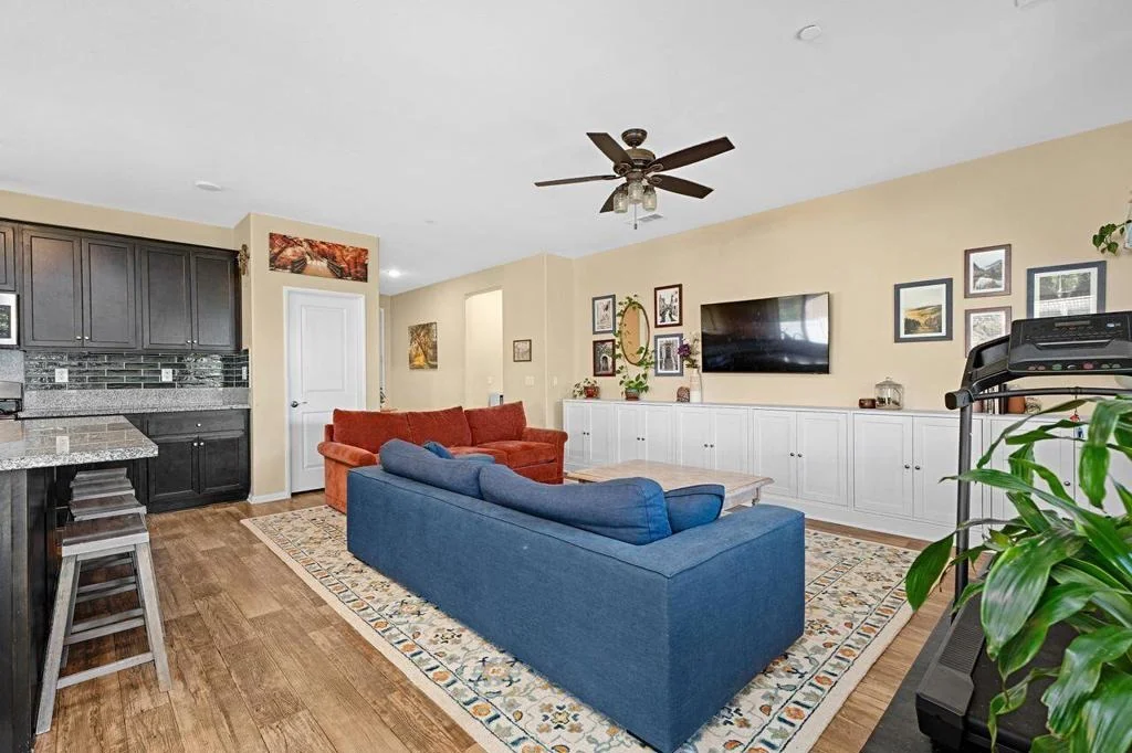 Photo of 82813 Longfellow Court