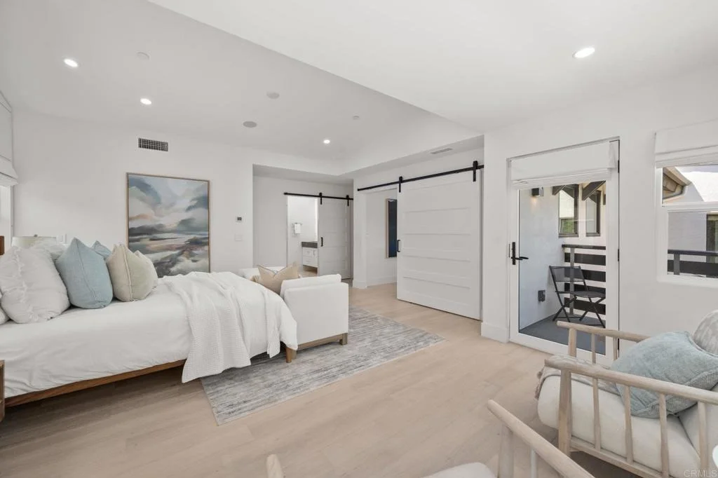 Photo of 141 W Leucadia Blvd