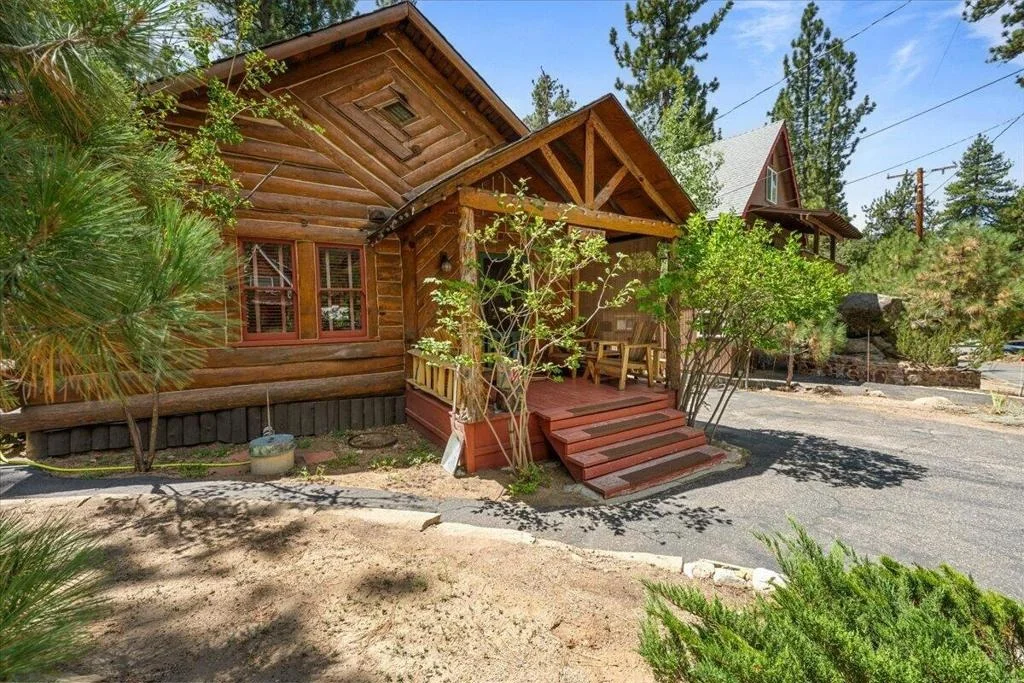 Photo of 39253 Mohawk Drive
