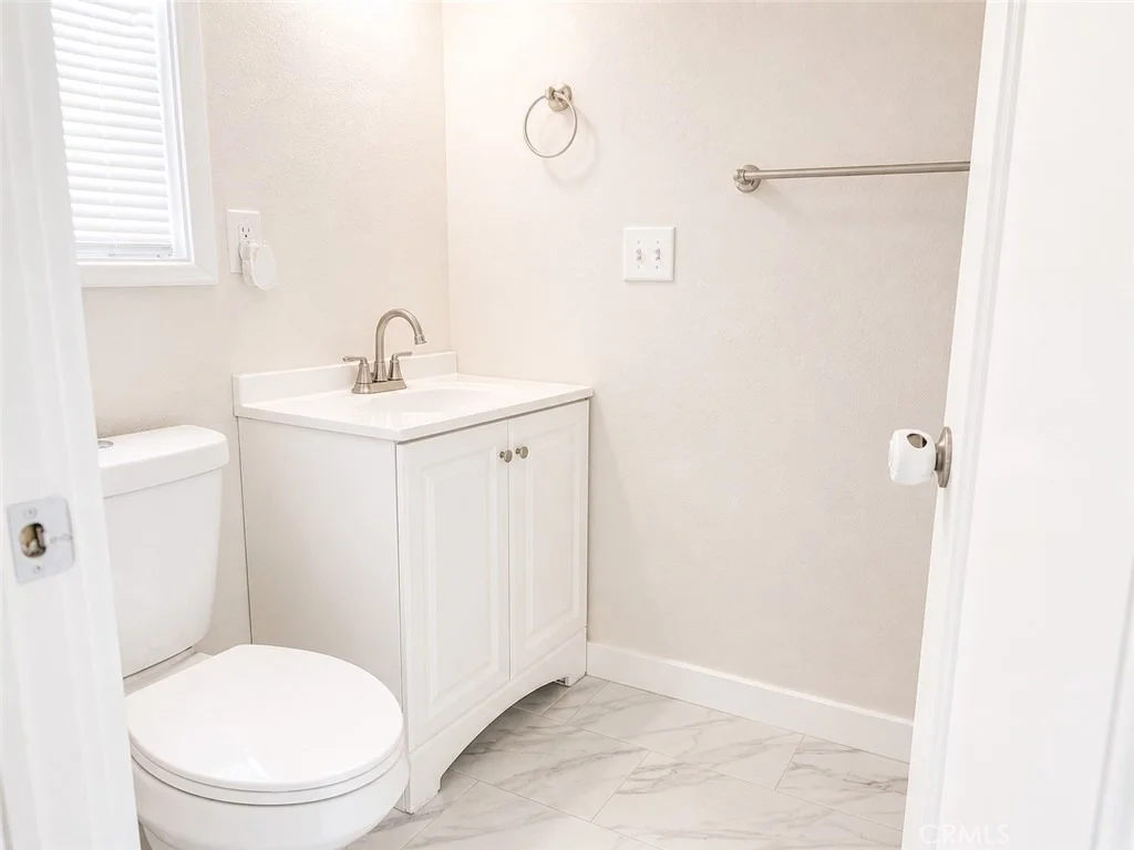 Photo of 1260 Grove Ave
