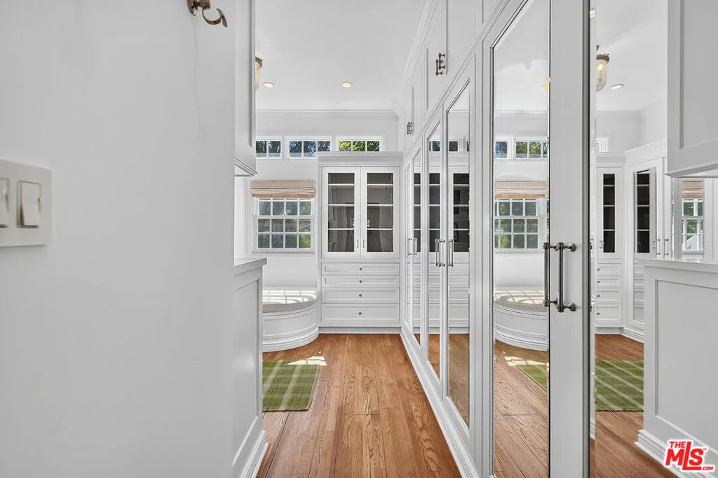 Photo of 9305 Hazen Drive