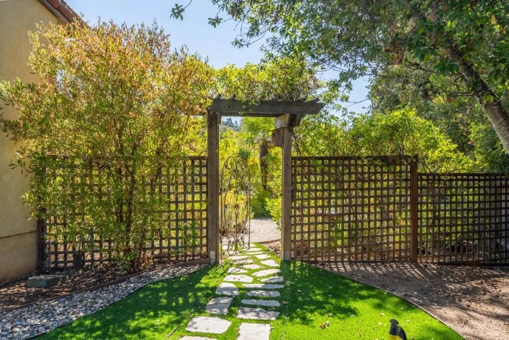 Photo of 43 Middle Canyon Road