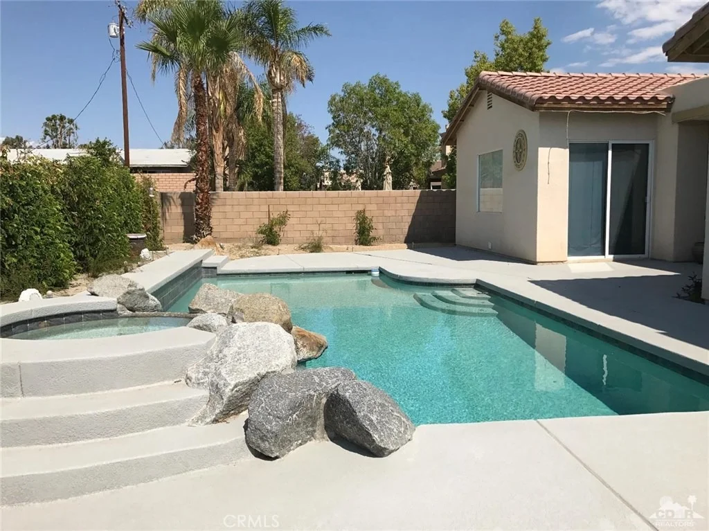 Photo of 10 Tucson Circle