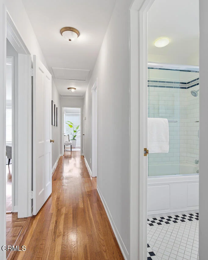 Photo of 1010 Roxbury Drive
