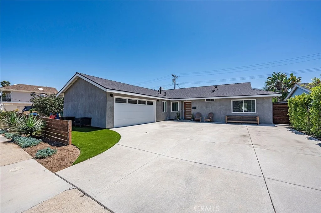 Photo of 5832 Middlecoff Drive