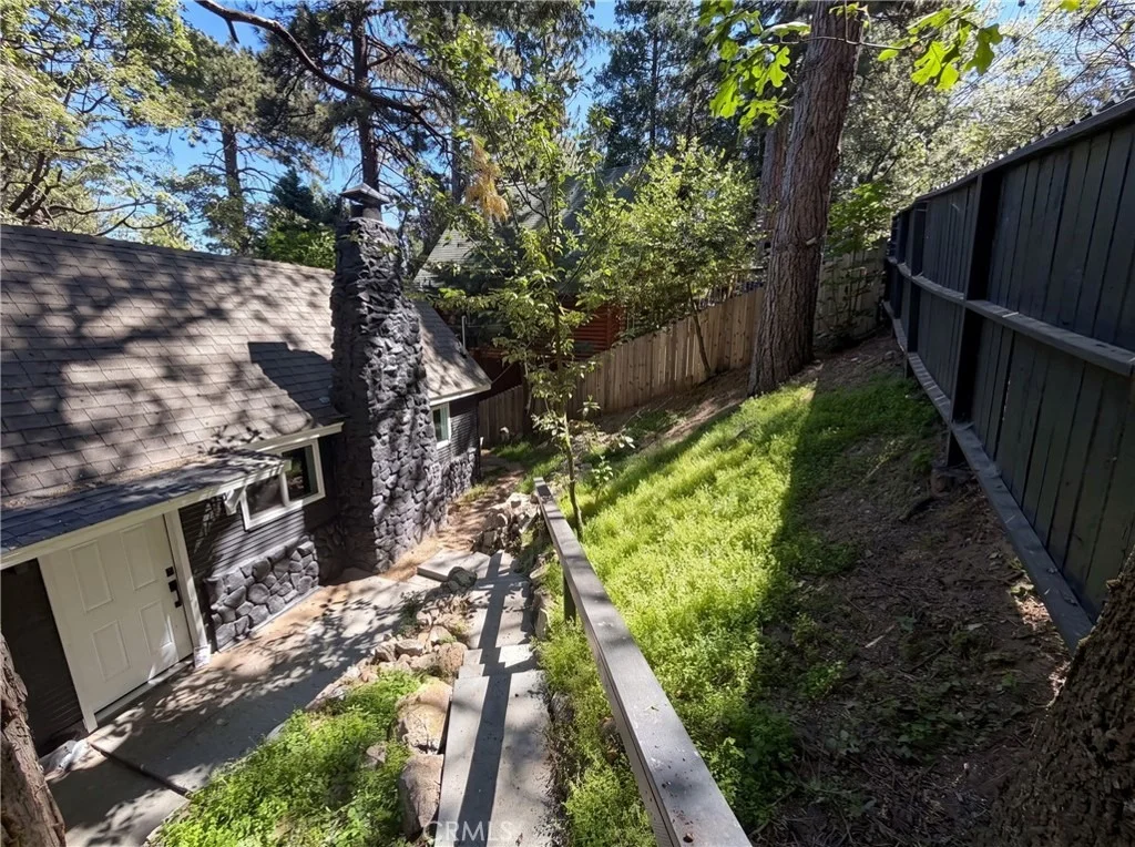 Photo of 982 Oak
