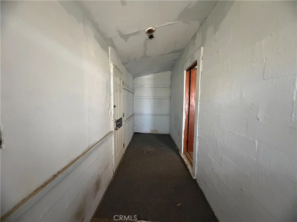 Photo of 567 W Yermo