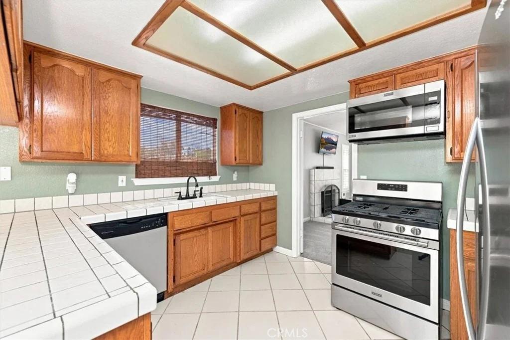 Photo of 14464 Harvey