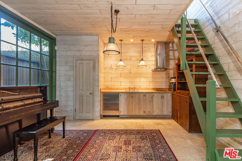 Photo of 23441 Malibu Colony Road