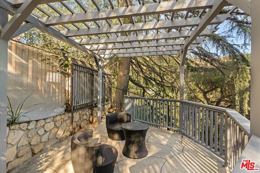 Photo of 5514 Canyonside Road