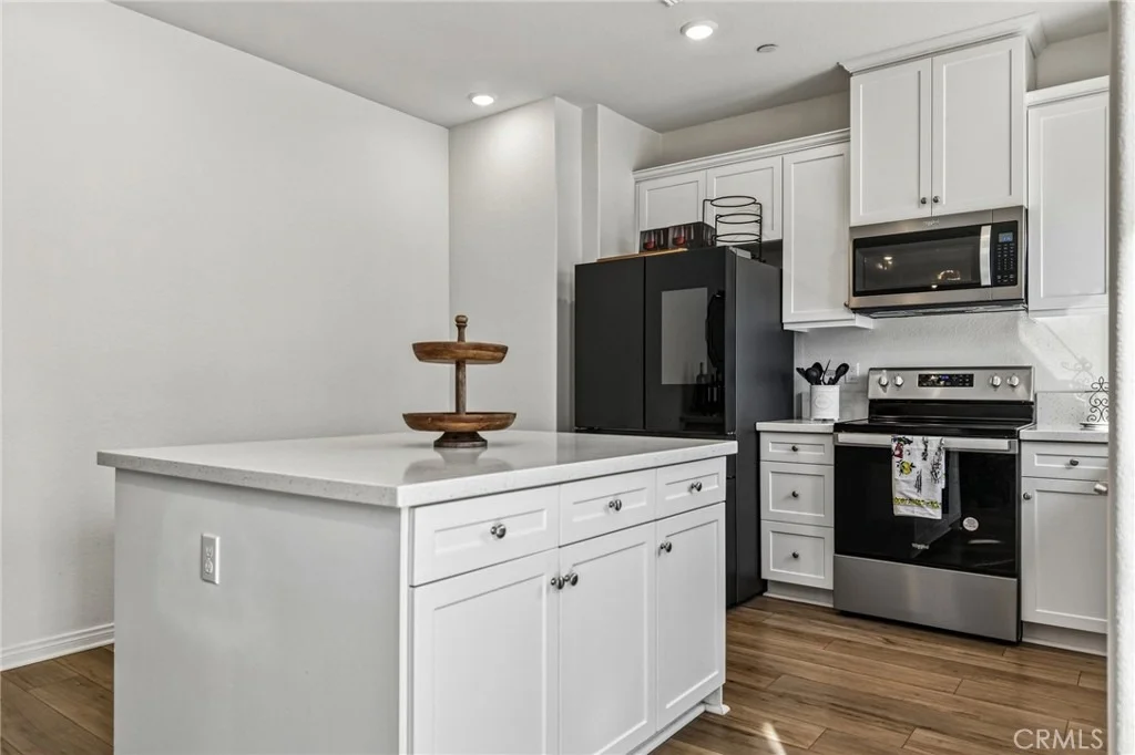 Photo of 4646 Florence