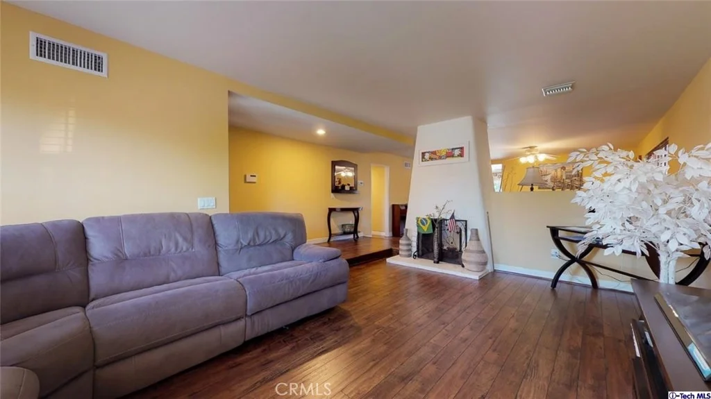 Photo of 21012 Hackney Street