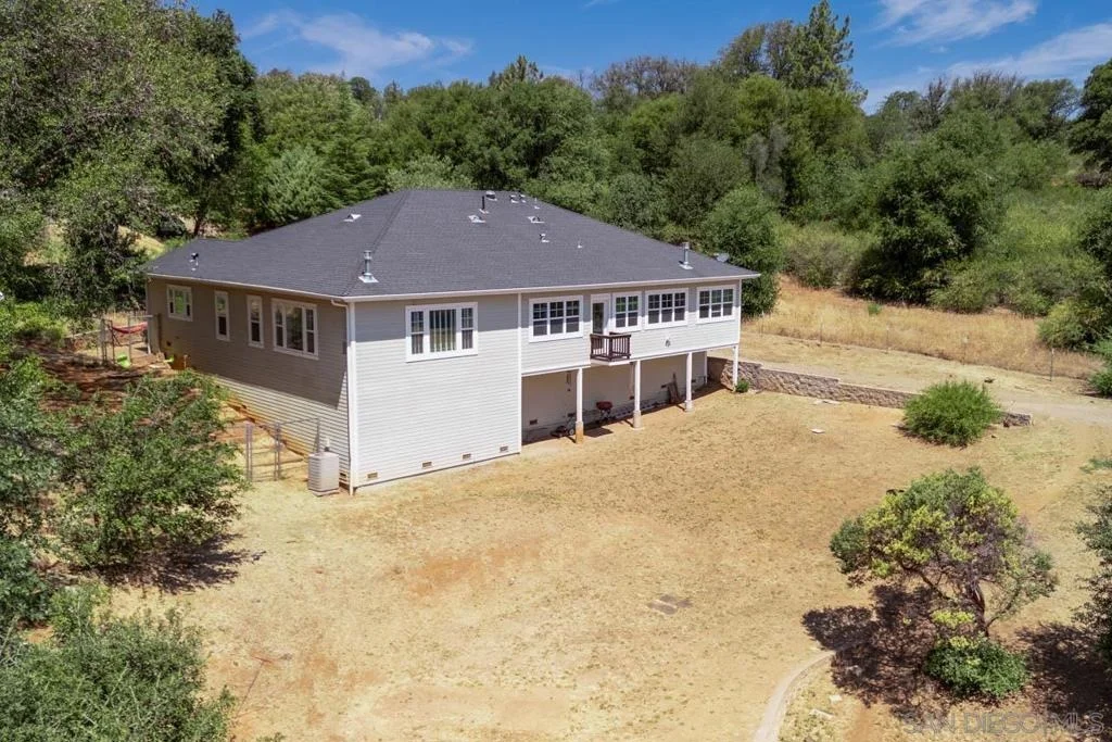 Photo of 4823 Belvedere