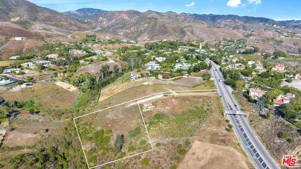 Photo of 6061 Kanan Dume Road