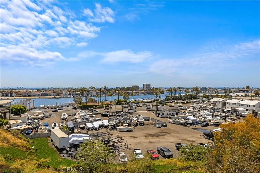 Photo of 2209 Cliff Drive