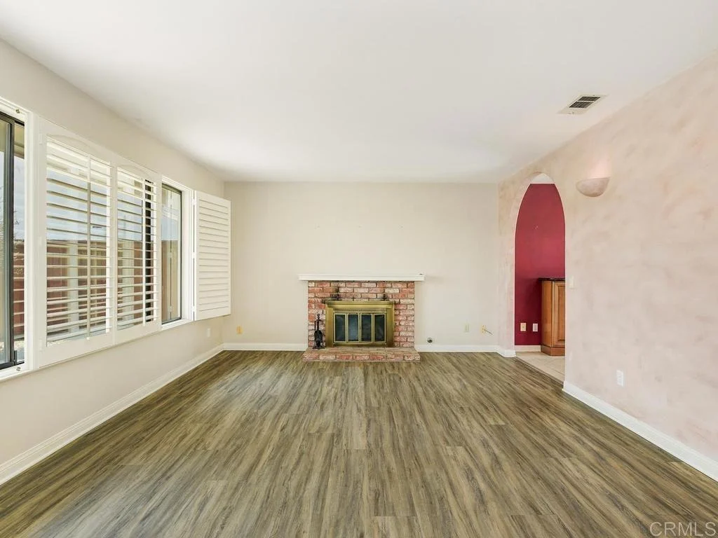 Photo of 4798 Hillside Drive