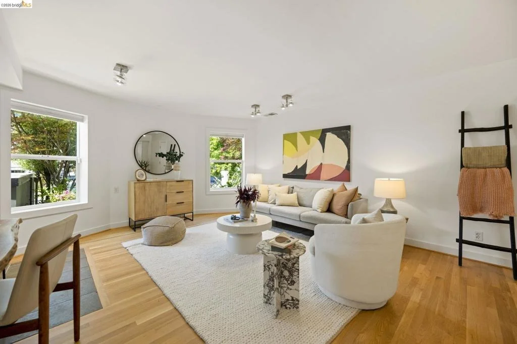 Photo of 683 Mandana Blvd.