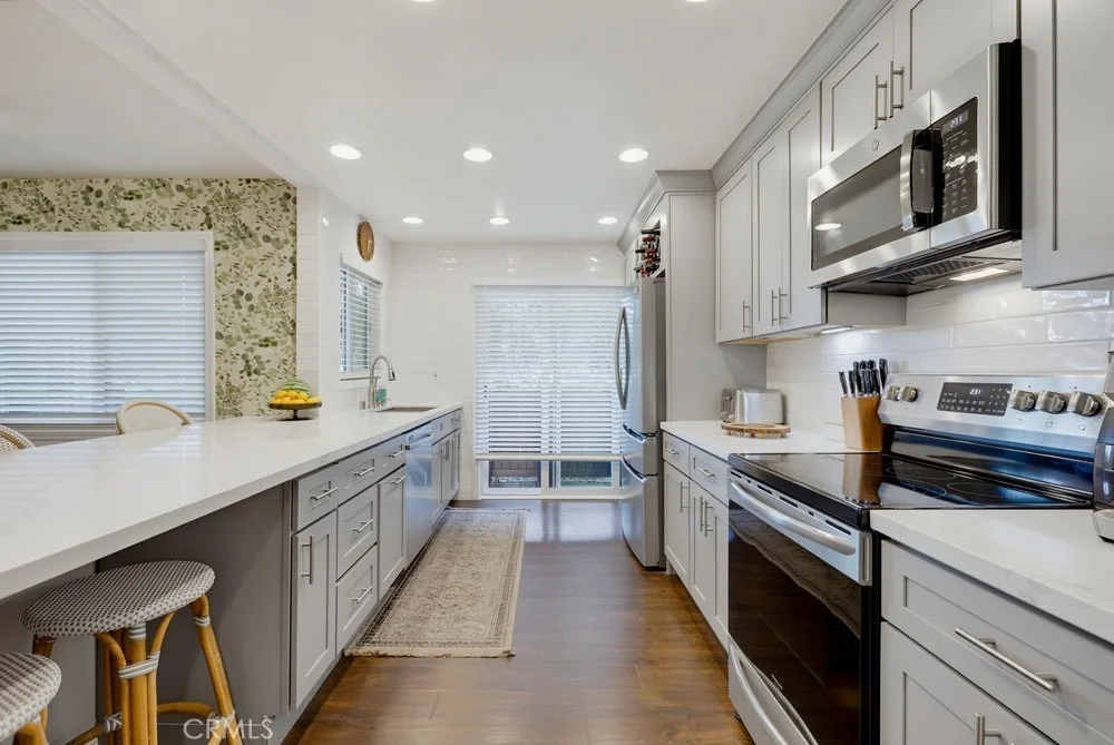 Photo of Unit D at 34 Corniche