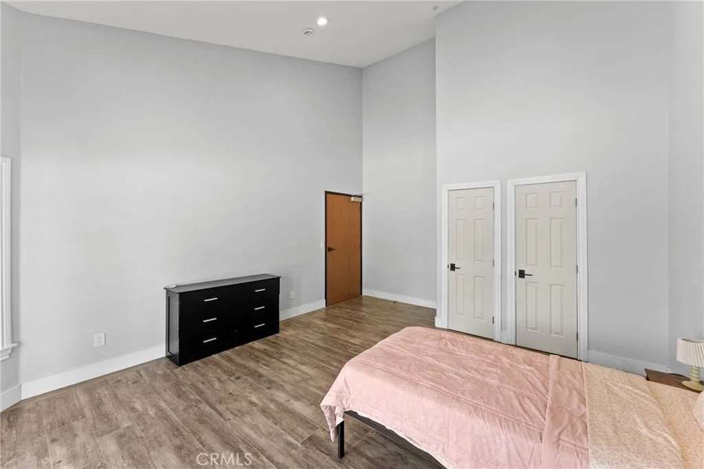 Photo of 12908 South Lane