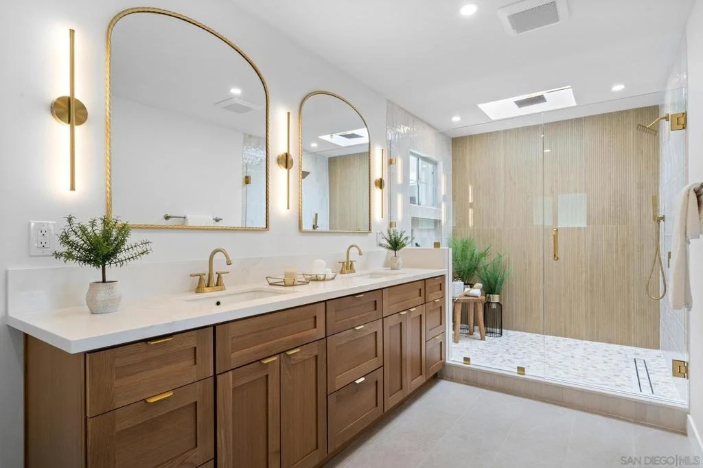 Photo of 4242 Avenida Gregory